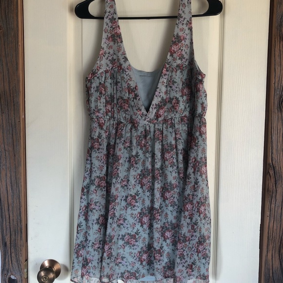 Zara Floral Chiffon Dress - Picture 2 of 3